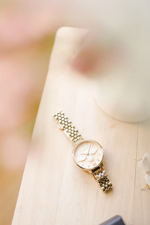 gris marron bijou préparatifs