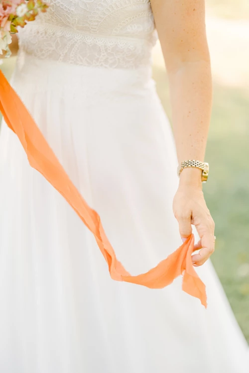 robe rose orange beige gris