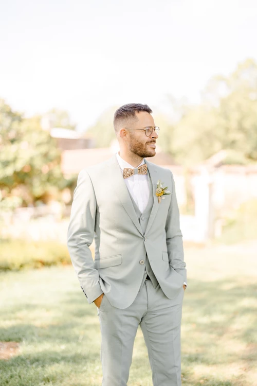 collier costume noeud papillon mariage gris